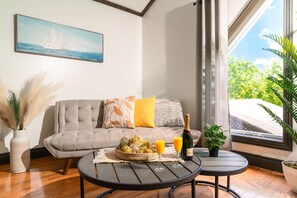 Televisie en een open haard