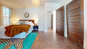 3 bedrooms, iron/ironing board, travel cot, WiFi - Queen's Gambit (Atlanta)