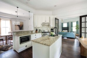 Fridge, oven, dishwasher, cookware/dishes/utensils - Queen's Gambit by Minty Living (Atlanta)