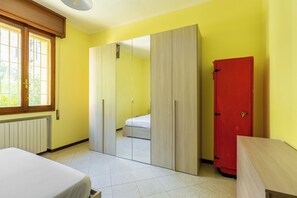 Apartment | 1 bedroom, desk, iron/ironing board, free WiFi - Classic style apartment  (Bologna)