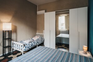 2 Schlafzimmer, Schreibtisch, Bügeleisen/Bügelbrett, kostenloses WLAN