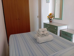 2 bedrooms, bed sheets - Home sweet home (Patu)