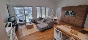 Smart TV, mesa de ping pong