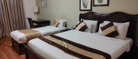 Superior Triple Room | Egyptian cotton sheets, premium bedding, down duvets, memory-foam beds