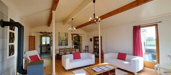 Petite Hirondelles with pool