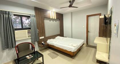 HOTEL RAJ RESIDENCY