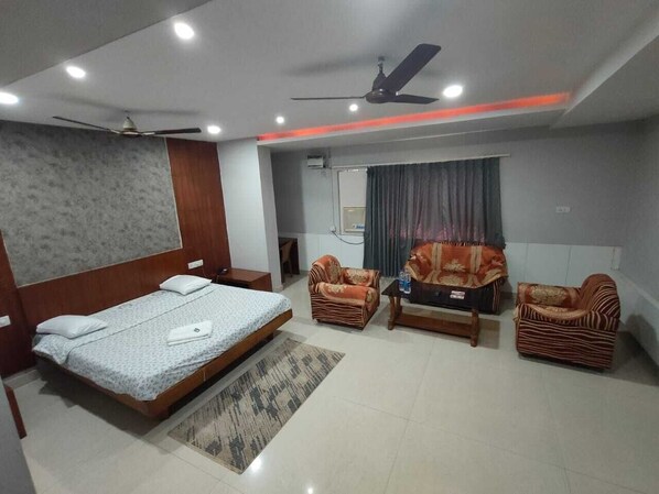 Superior Suite | Desk, free WiFi, bed sheets - HOTEL RAJ RESIDENCY (Koraput)