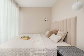 1 bedroom, iron/ironing board, travel cot, WiFi