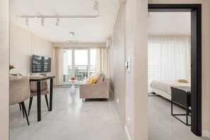 1 غرفة نوم ومكواة/لوح كي وواي فاي وملاءات أسرّة