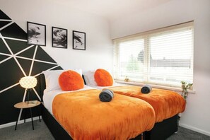 4 Schlafzimmer, Bügeleisen/Bügelbrett, WLAN, Bettwäsche