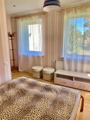 Family Cottage, Garden View | 2 bedrooms, soundproofing - Hotel KVN (Ragaciems)