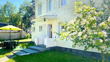 Cottage Keluarga, pemandangan kebun | 2 kamar tidur dan kedap suara