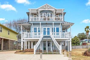 Exterior - Welcome to Bayfront Bliss! (Seabrook)