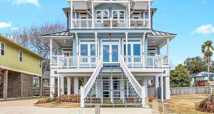 Welcome to Bayfront Bliss!