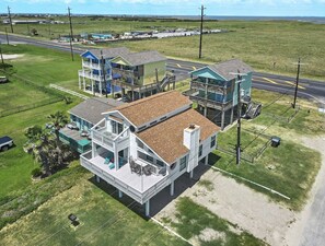 Exterior - Casa Mingo-With A Beautiful Ocean View! (Galveston)