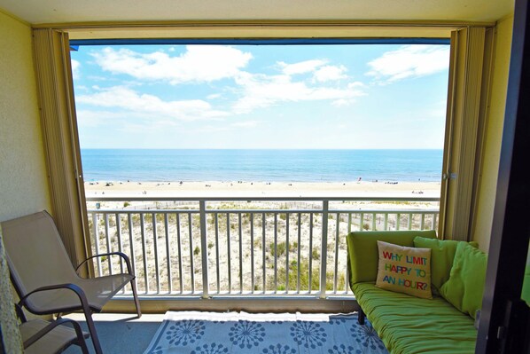 Interior - Diamond Beach 511-Oceanfront 38th St, Free WiFi, Elev, W/D, AC (Ocean City)