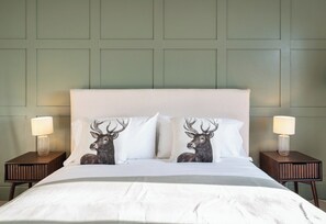 Room, 1 King Bed, Sea View