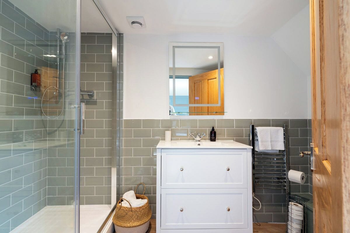 Room, 1 King Bed, Sea View | Free WiFi