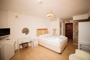 Standard-Doppelzimmer, Stadtblick | Kostenloses WLAN