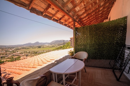 Standard Double Room, City View | Free WiFi