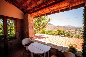 Standard Double Room, City View | Free WiFi