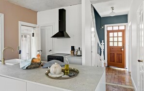 Kühlschrank, Herdplatte, Geschirrspüler