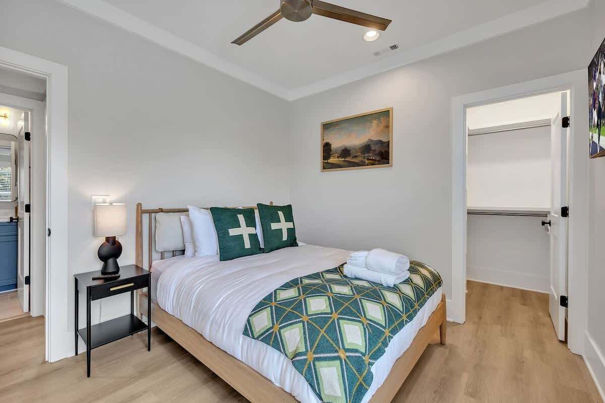 8 bedrooms, iron/ironing board, travel cot, free WiFi