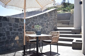 Exterior - Panthea Suite Santorini (Santorini)