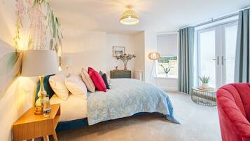 1 bedroom, desk, iron/ironing board, free WiFi