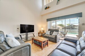 Interior - 8 Mi to Disney Parks: Spacious Home w/ Game Room! (Davenport)