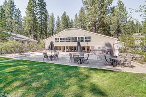 Apartment (3 Bedrooms) | Interior - 2 Mi to Beach: Inviting Incline Village Escape (Incline Village)