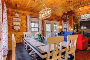 House (3 Bedrooms) | Interior - Easy-access Pigeon Forge Cabin w/ Hot Tub! (Pigeon Forge)