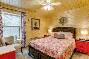 House (3 Bedrooms) | Interior - Easy-access Pigeon Forge Cabin w/ Hot Tub! (Pigeon Forge)