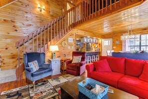 House (3 Bedrooms) | Interior - Easy-access Pigeon Forge Cabin w/ Hot Tub! (Pigeon Forge)