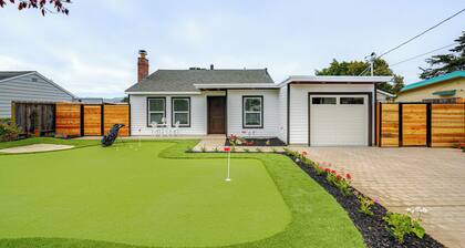 Del Rey Oaks Vacation Home w/ Mini-golf Course!