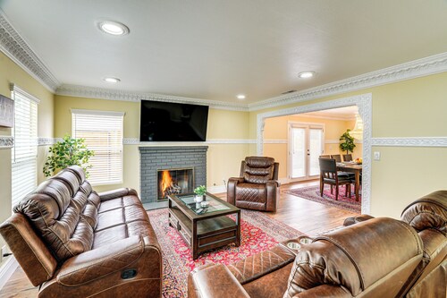 Del Rey Oaks Vacation Home w/ Mini-golf Course!