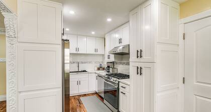 Del Rey Oaks Vacation Home w/ Mini-golf Course!