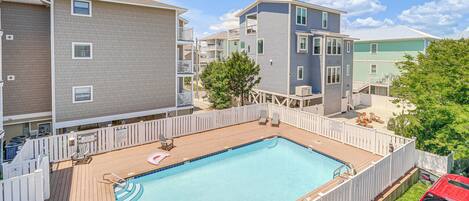 Apartment (2 Bedrooms) | Front of property