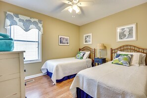 Apartment (2 Bedrooms) | Interior - Carolina Beach Condo w/ Balcony: Walk to the Ocean (Carolina Beach)