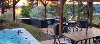哈里森山頂寧靜小屋 - 熱水浴缸與美景