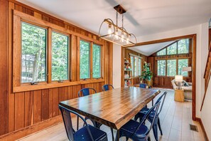 Stuga (3 Bedrooms) | Interiör