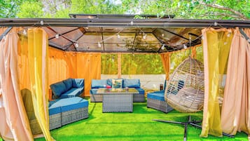 House (3 Bedrooms) | Front of property