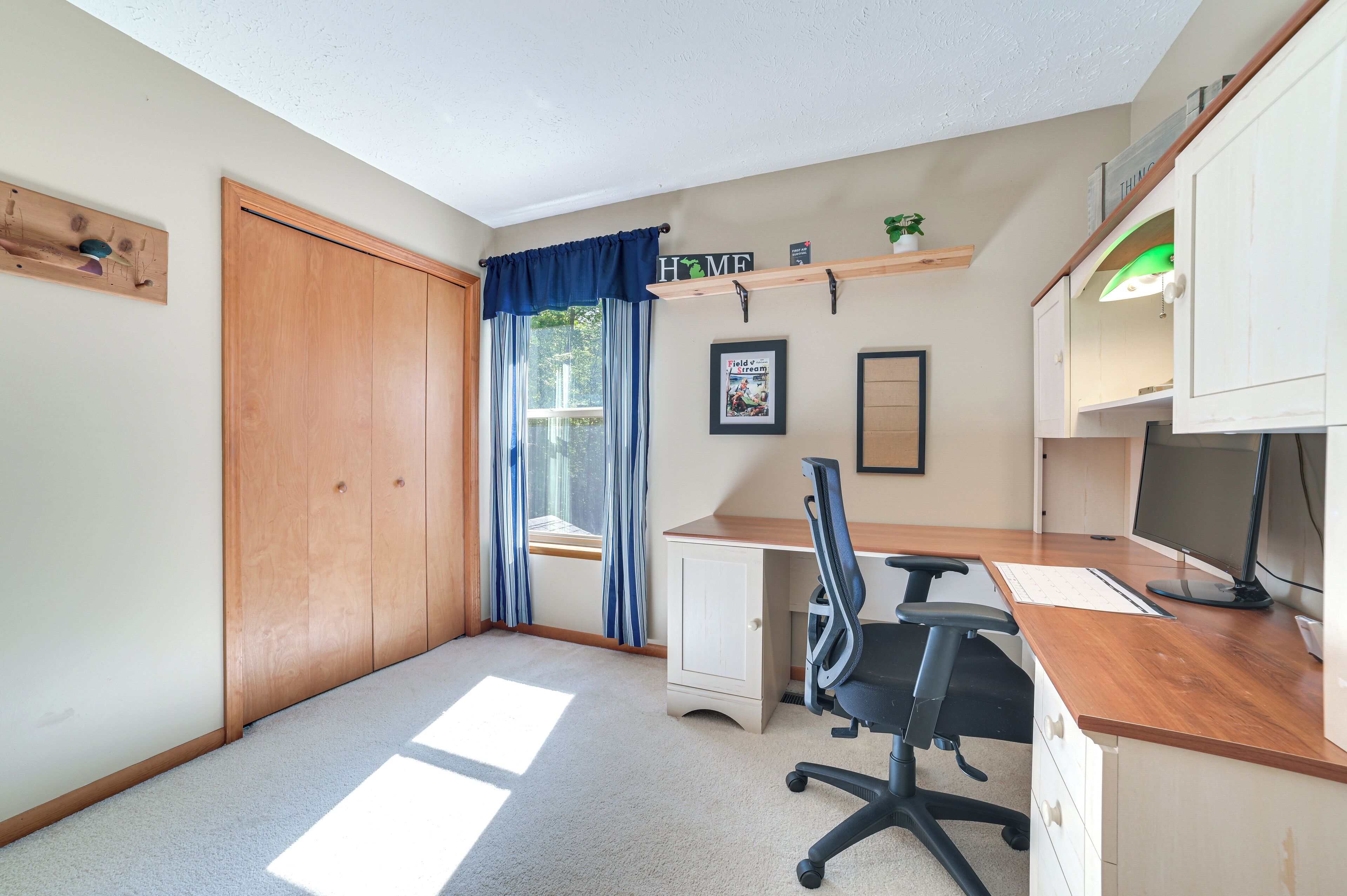 المنشأة من الداخل