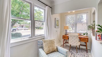 Cottage (3 Bedrooms) | Interior