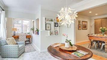 Cottage (3 Bedrooms) | Interior