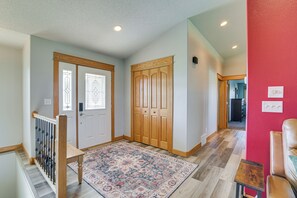 House (5 Bedrooms) | Interior - Spacious Fargo Family Home w/ Fenced Backyard! (Fargo)
