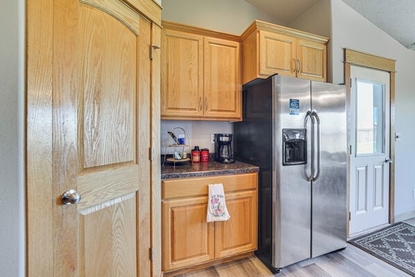 House (5 Bedrooms) | Interior