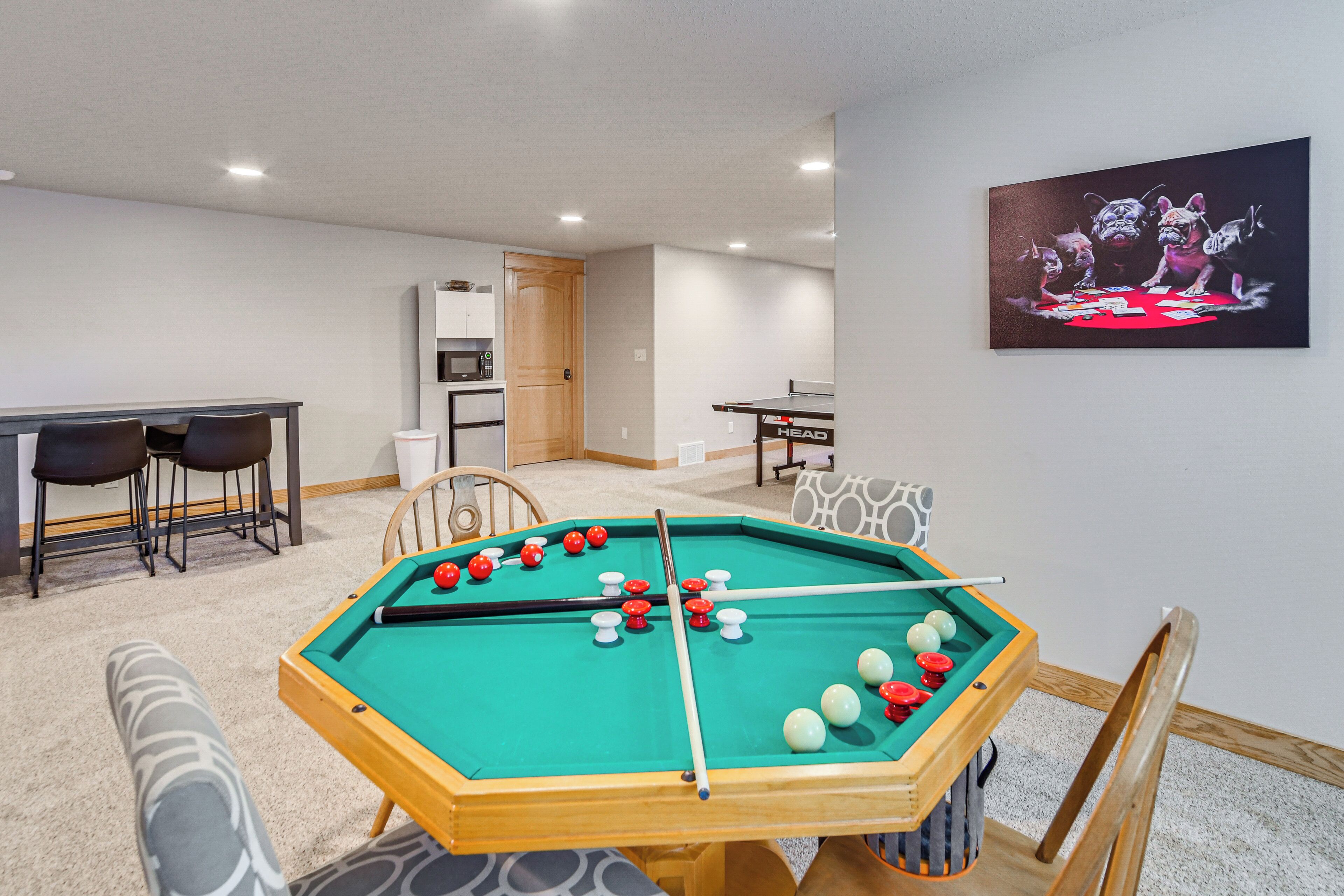 House (5 Bedrooms) | Interior