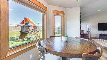 Rumah (5 Bedrooms) | Interior