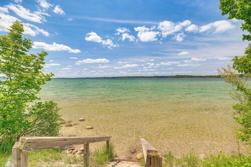 Alden Home w/ Fire Pit: Steps to Torch Lake!